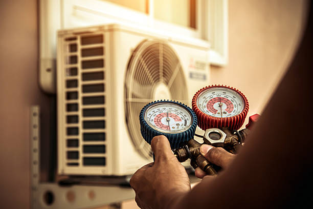 Professional Heat Pump Repair technician working in Woodward, OK